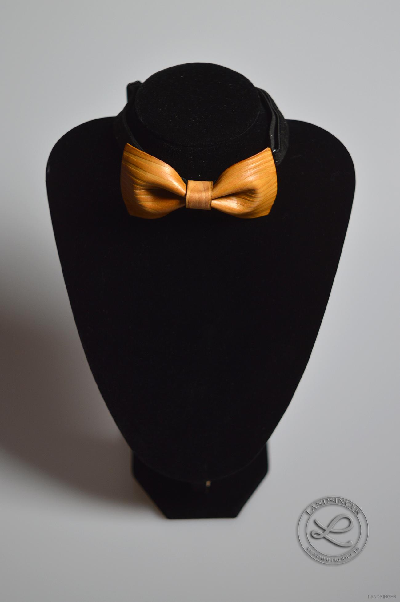 Kožený motýlek - imitace dřeva 