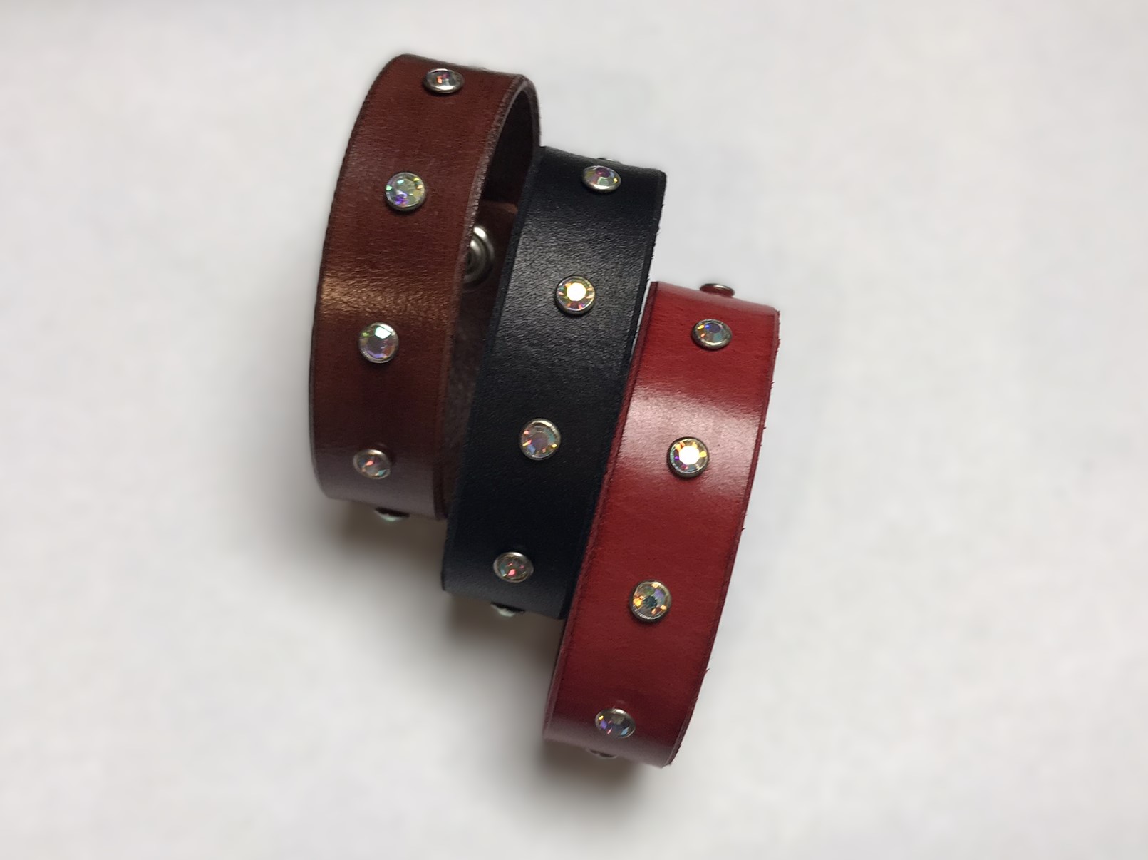 Kožený náramek dámský - duhový