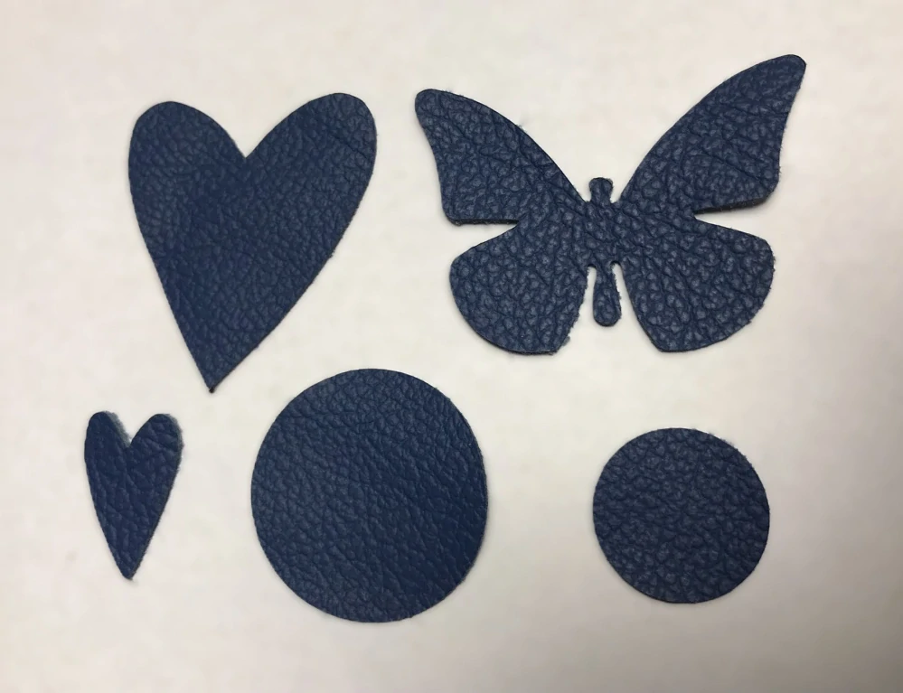 Kožené motýl, srdce, kolečko modré " Lahton" 