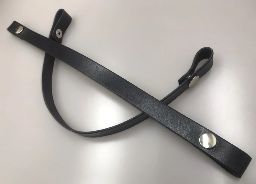Kožená odepínací ucha na kabelku 2 cm - šedá