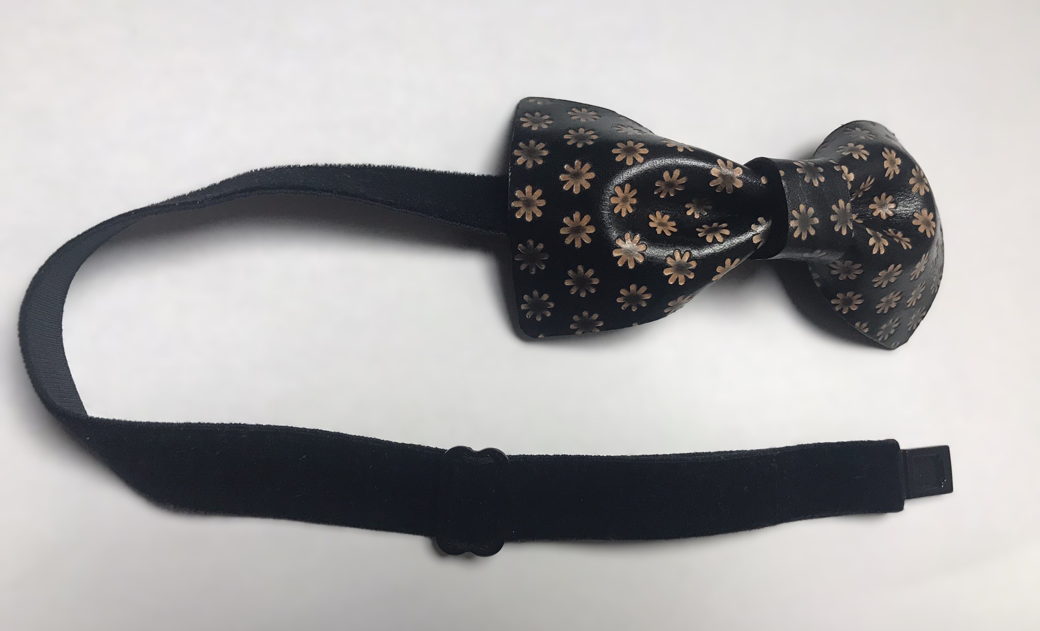 Kožený motýlek - květy