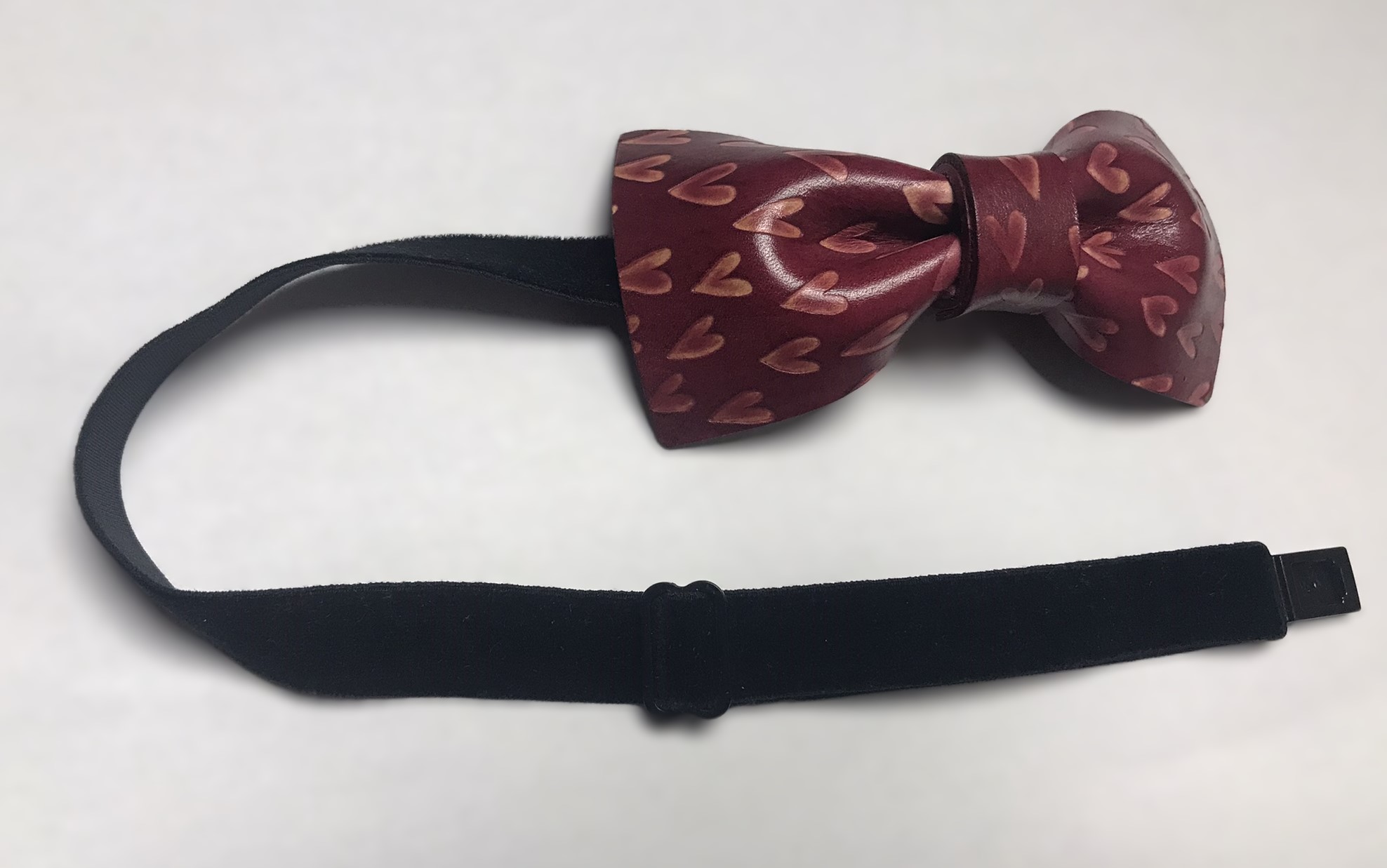 Kožený motýlek - srdce