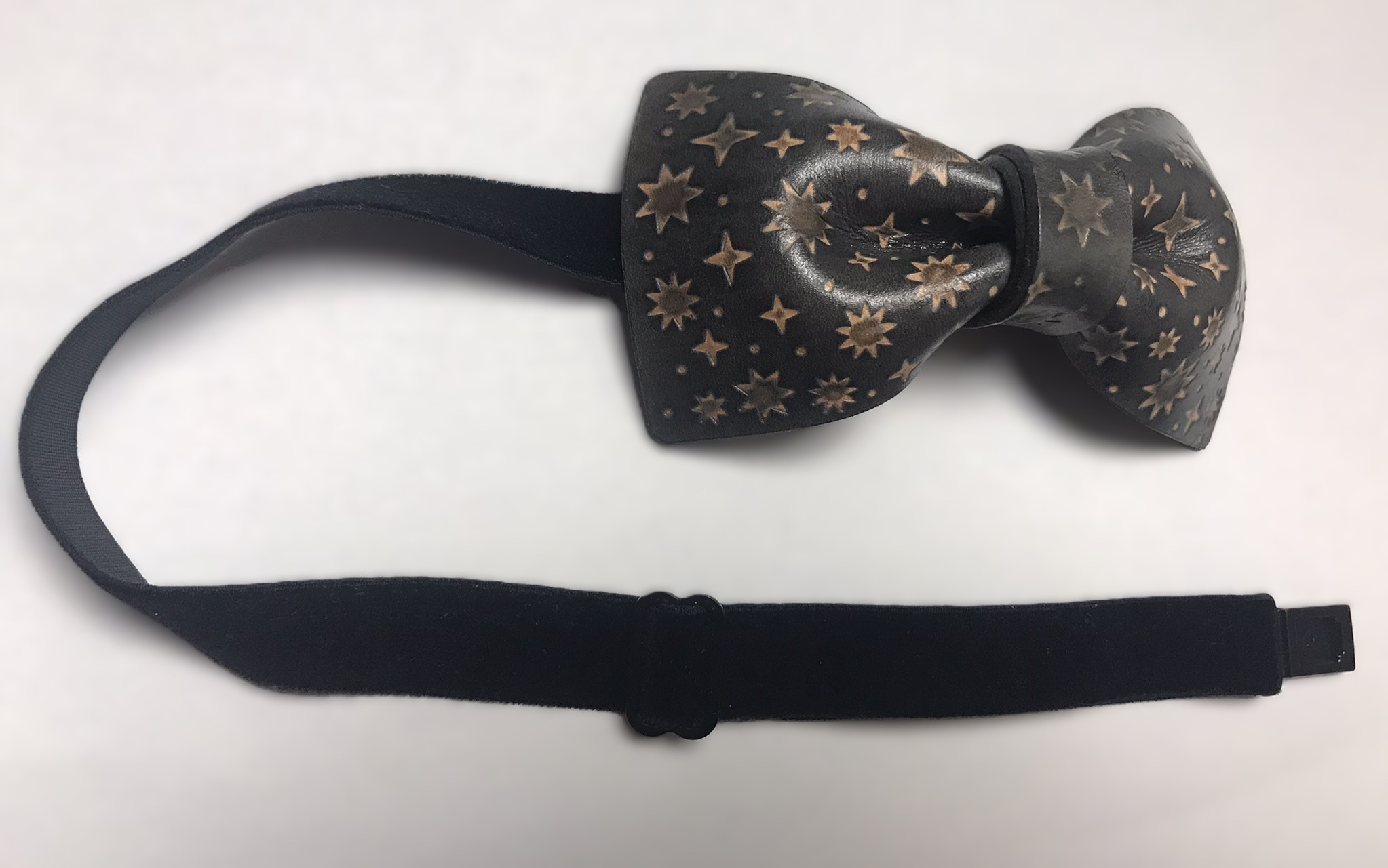 Kožený motýlek hvězdy