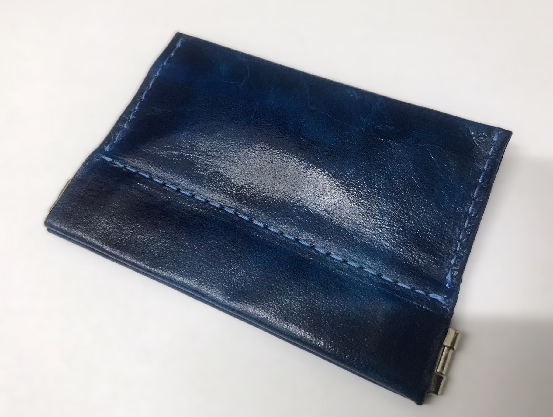 Kožená peněženka na mince s pružinou - modrá