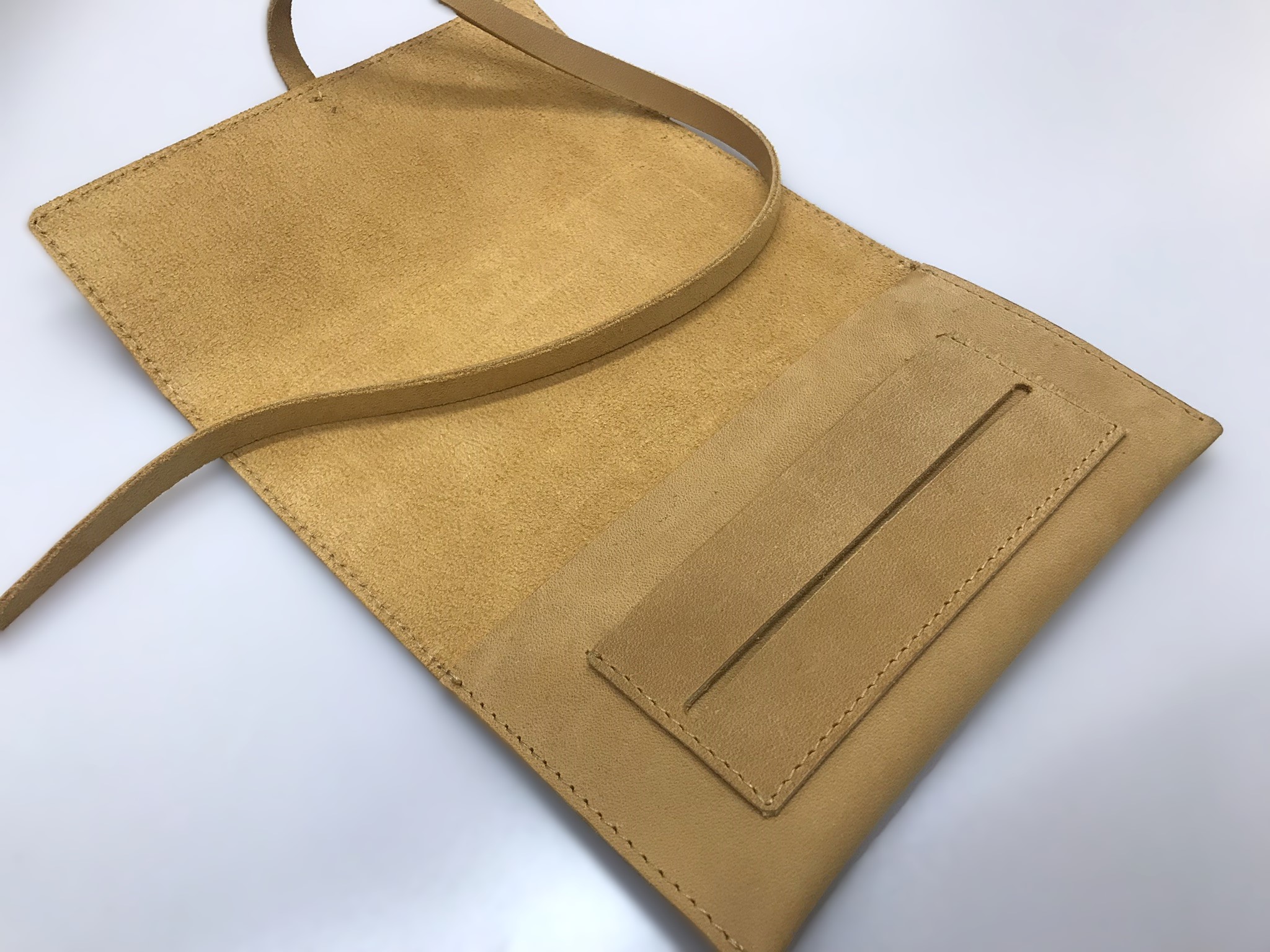 Kožené pouzdro na tabák Synai