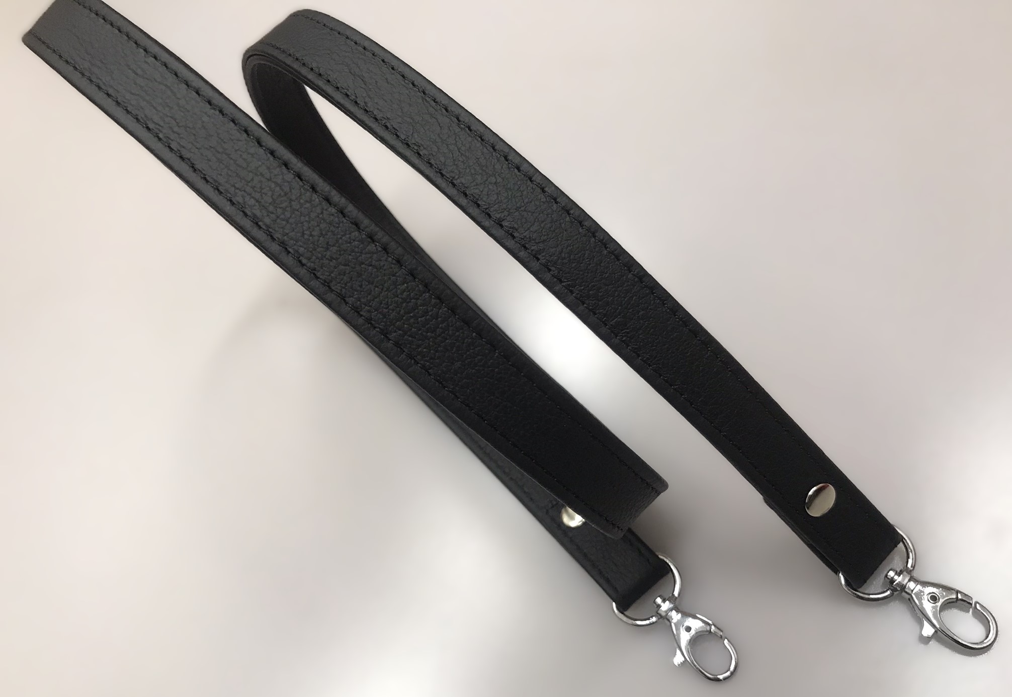 Kožený popruh černý "LAHTON"