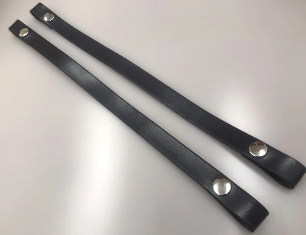 Kožená odepínací ucha na kabelku 2 cm - šedá