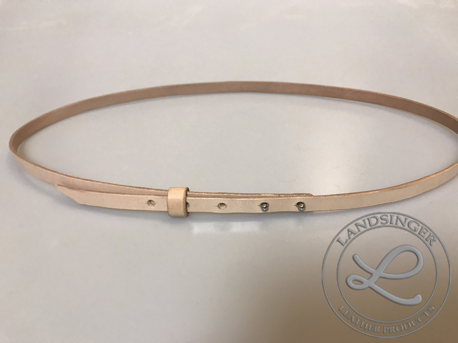 KOŽENÝ DÁMSKÝ PÁSEK NA ŠATY