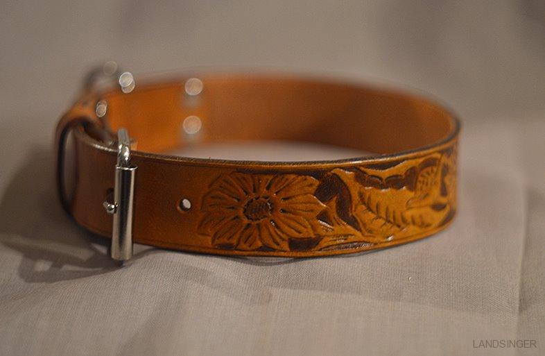 KOŽENÝ OBOJEK - ZDOBENÝ KVĚTINY