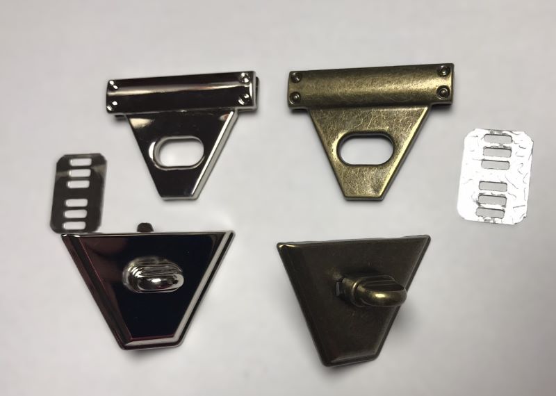 Zapínání 47 x 50 mm