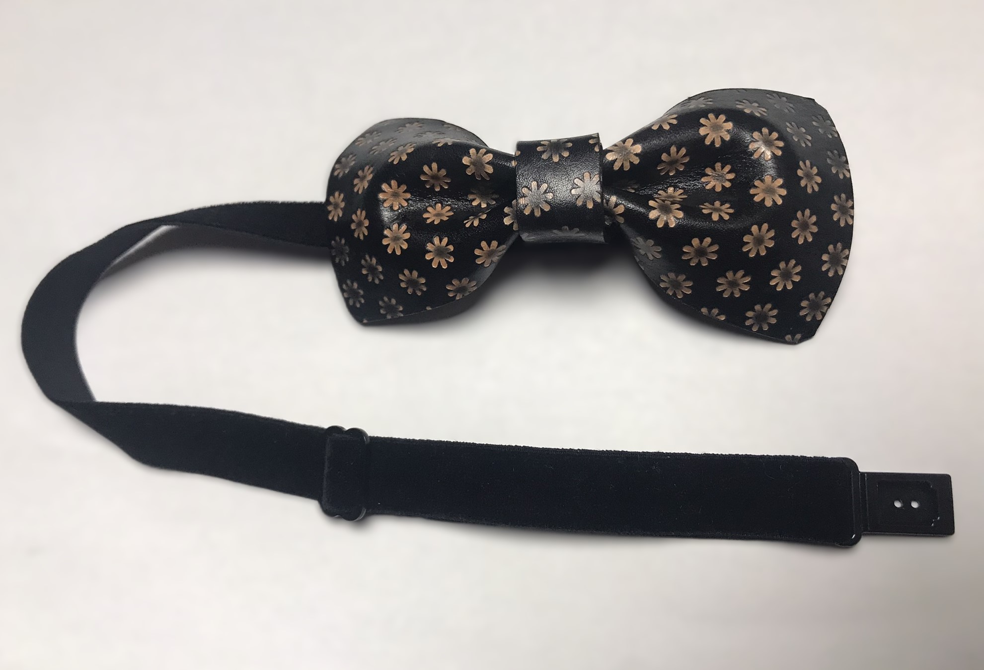 Kožený motýlek - květy