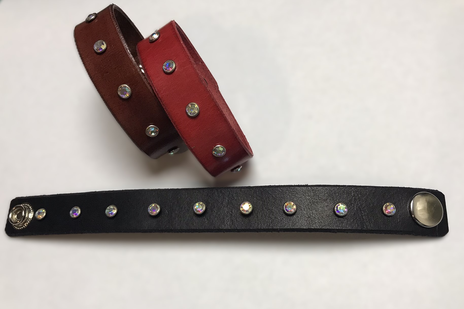 Kožený náramek dámský - duhový