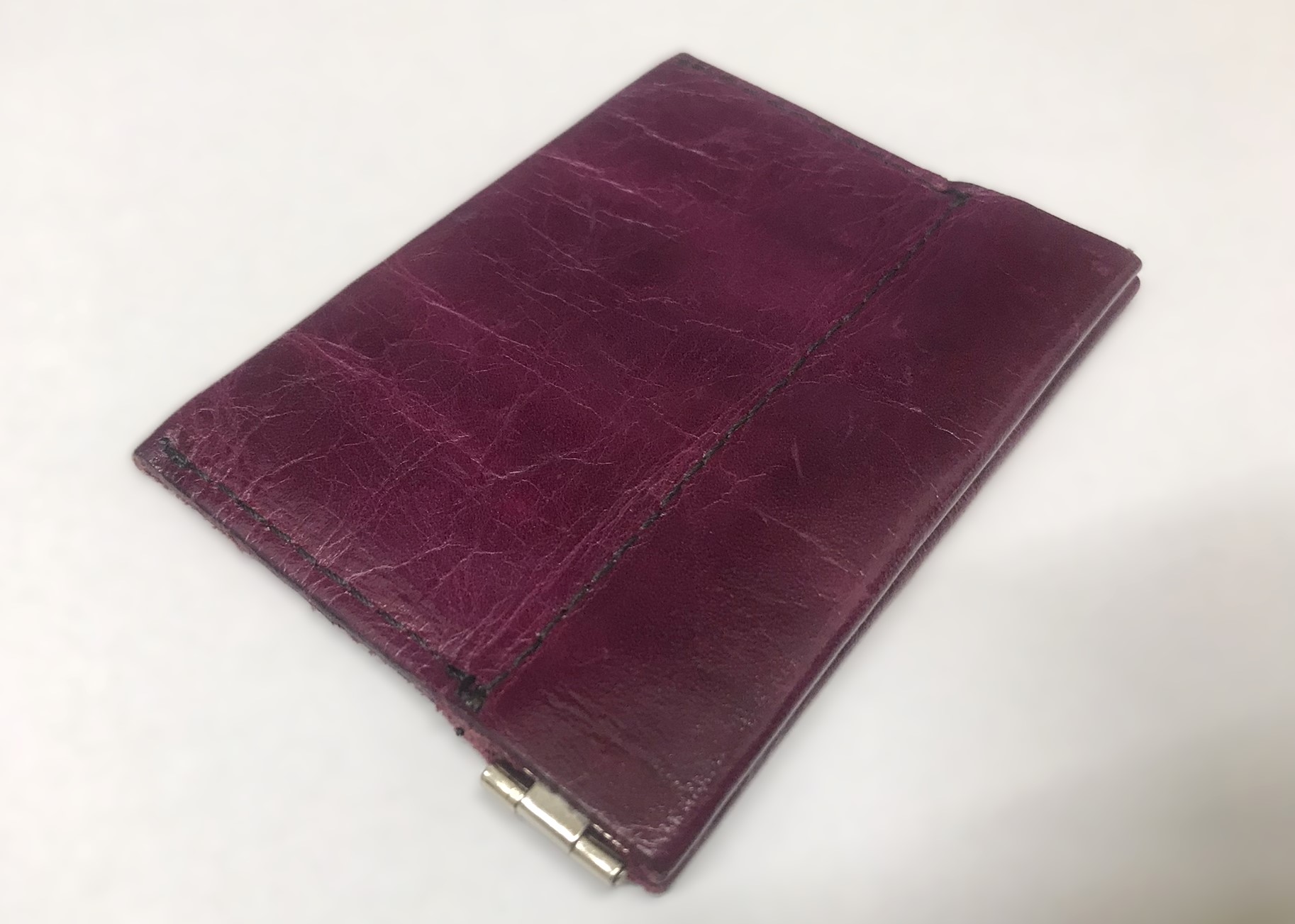 Kožená peněženka na mince s pružinou - fialová