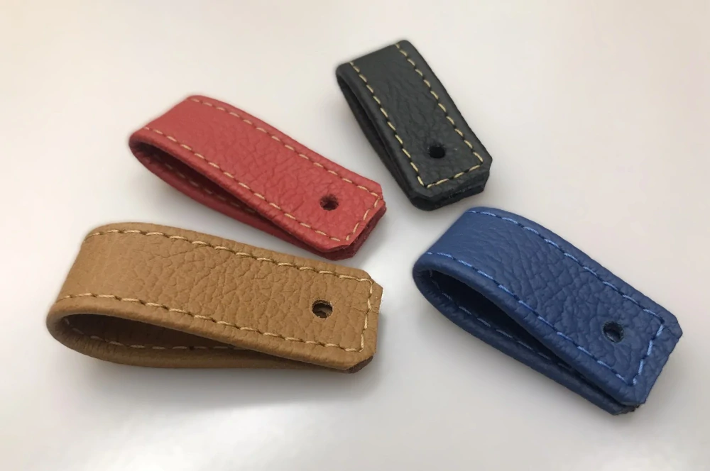 Kožená úchytka, knopka " Lahton" 2 cm - prošitá