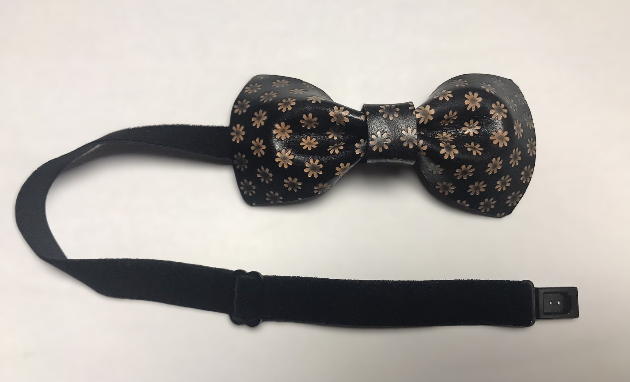 Kožený motýlek - květy