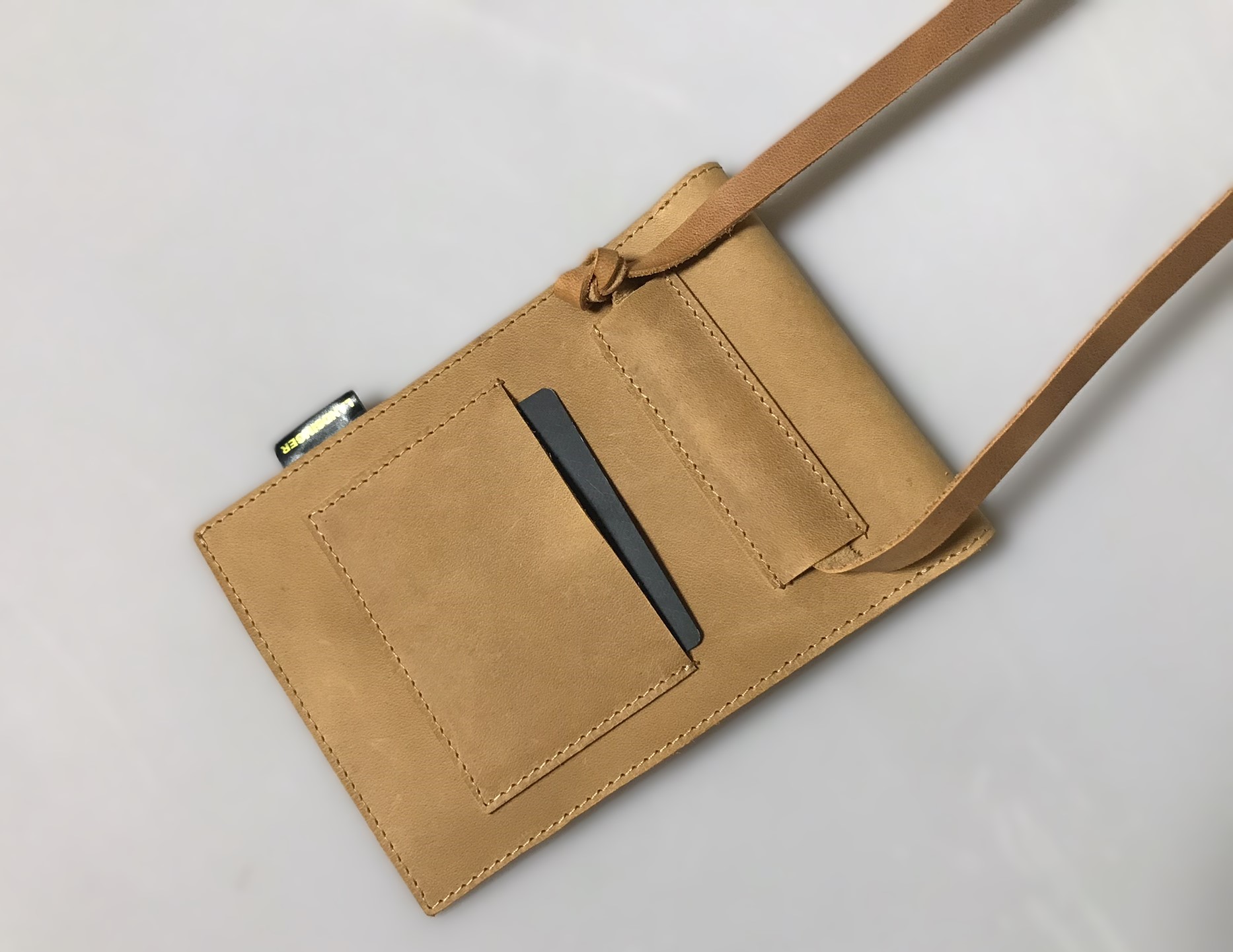 Kožené pouzdro na mobil Sinai