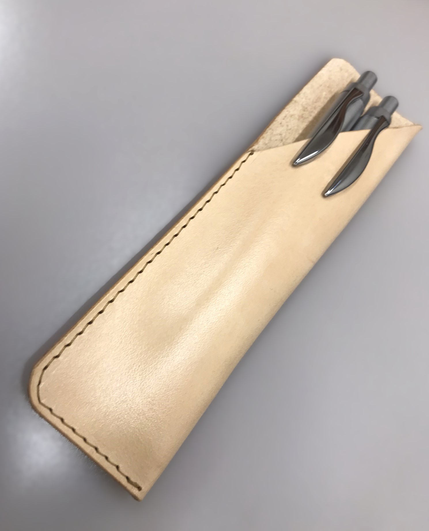 Kožené pouzdro na pera - přírodní