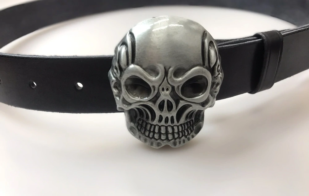 Kožený opasek 4 cm - lebka