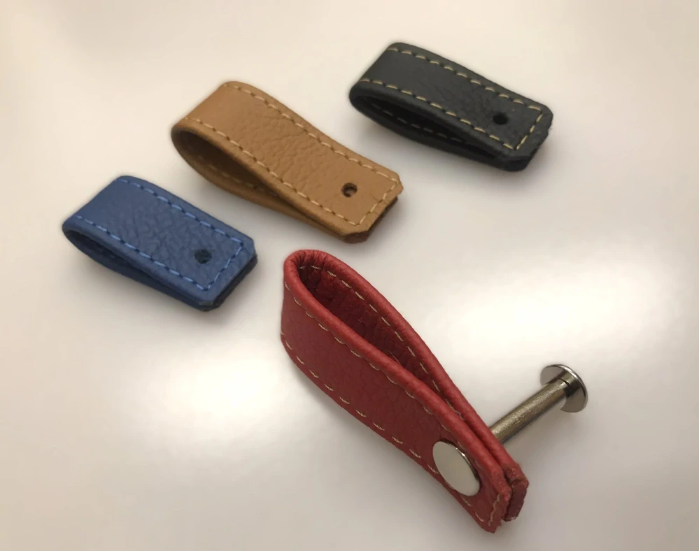 Kožená úchytka, knopka " Lahton" 2 cm - prošitá