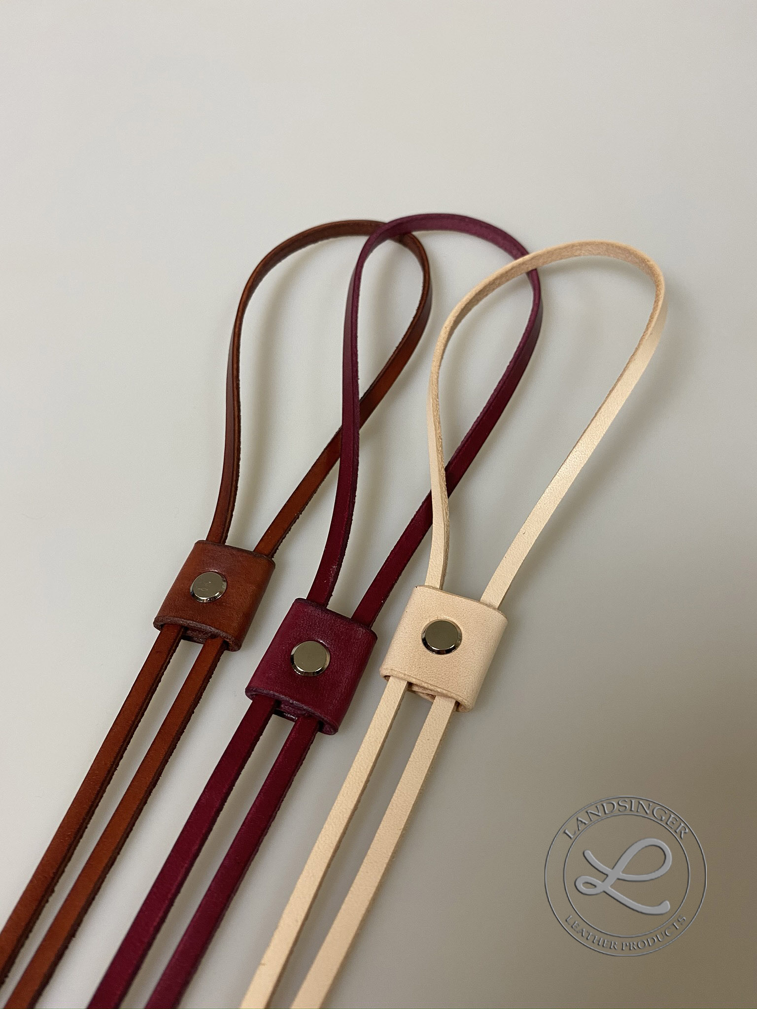 Stahovací řemínek na kabelku