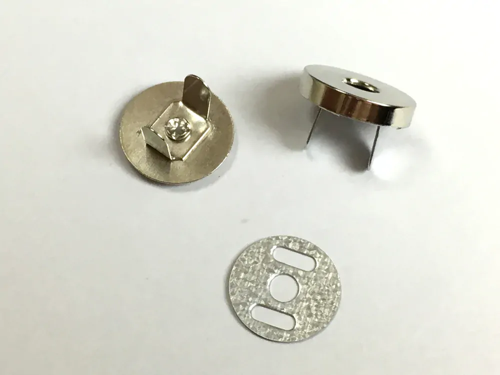 Magnetické zapínání 18 mm