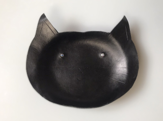 Kožená miska - kočka
