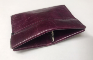 Kožená peněženka na mince s pružinou - fialová
