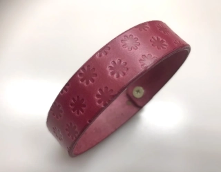 Kožený náramek - Kytičky